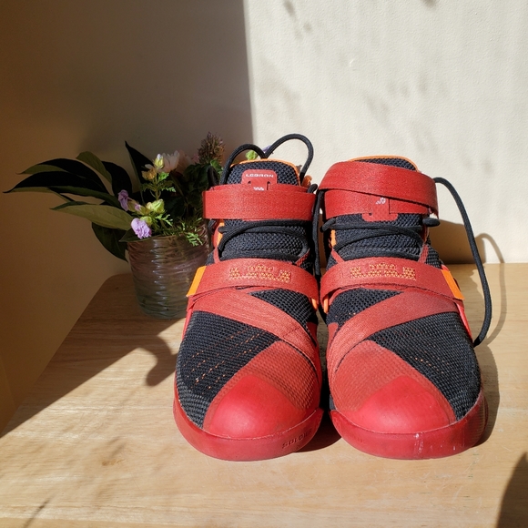 LeBron James soldier 9 - Picture 7 of 16